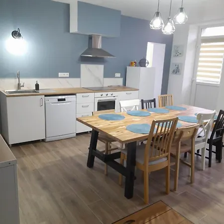 En Famille Holiday home Wiseppe